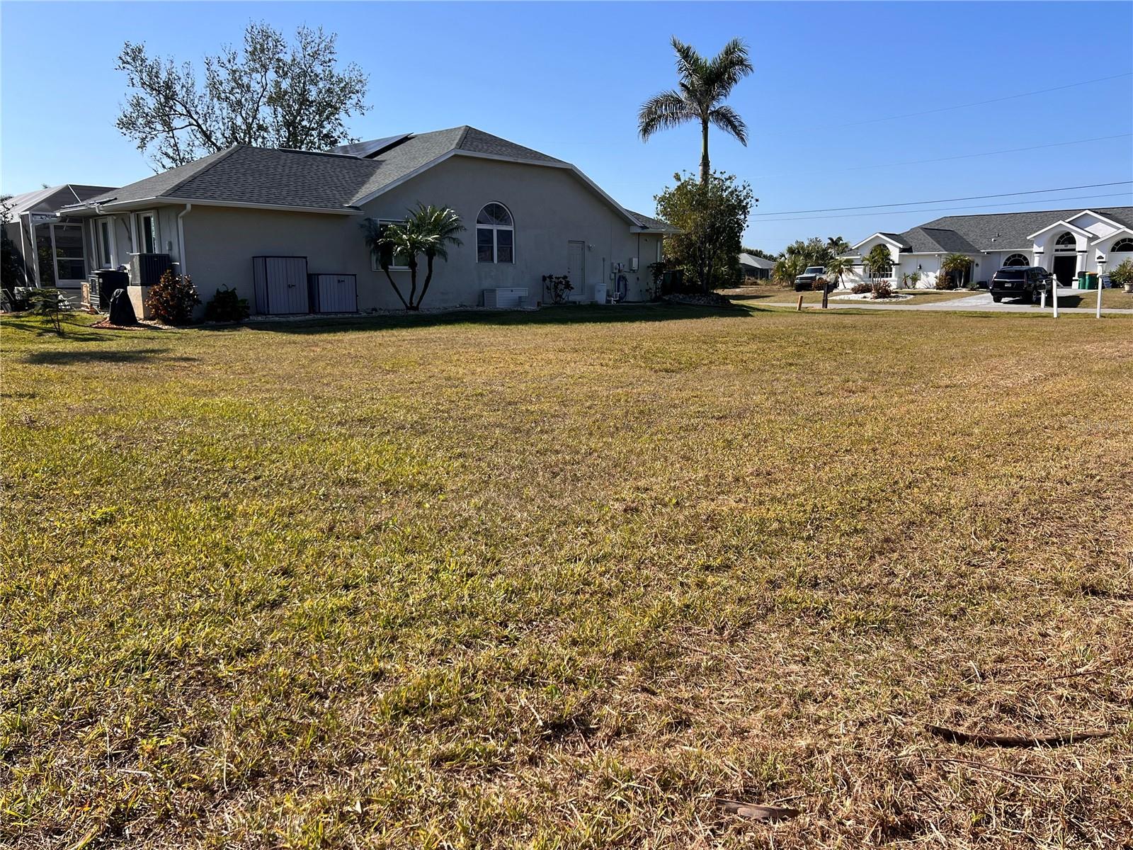 4466 Bayview St Property Photo 7