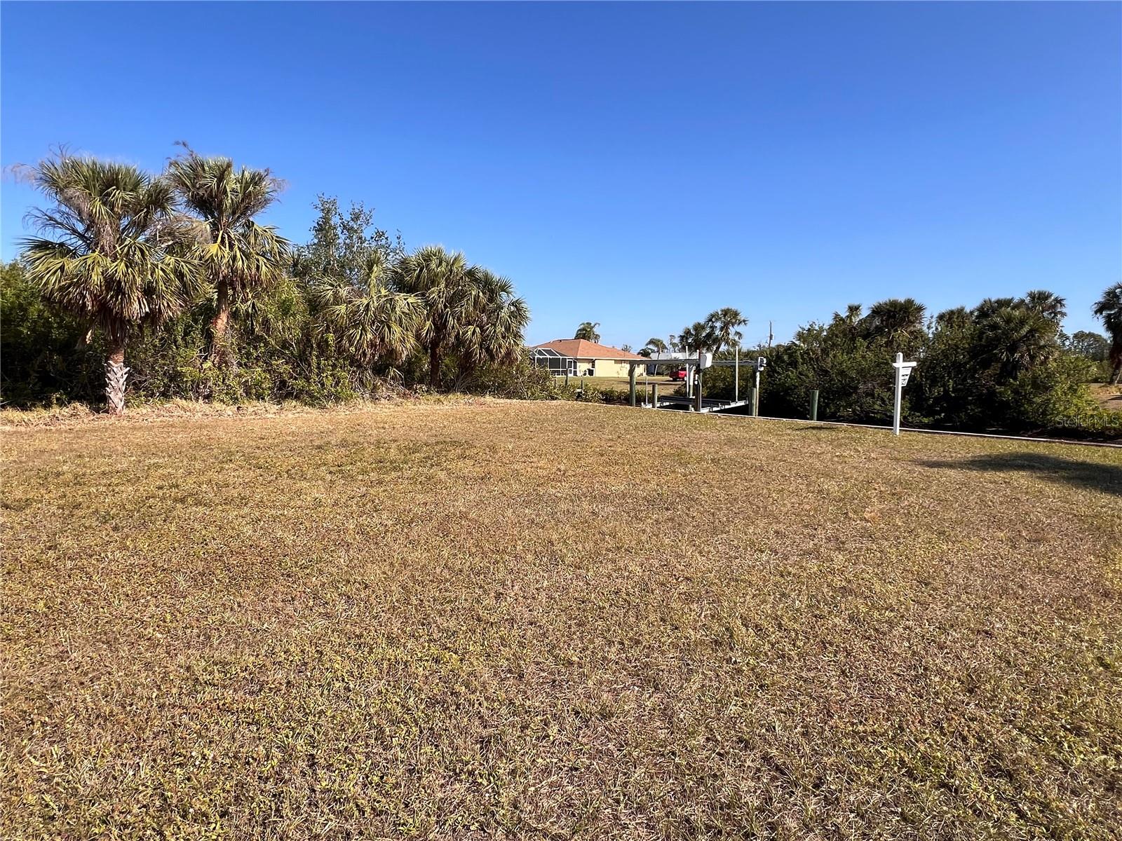 4466 Bayview St Property Photo 8