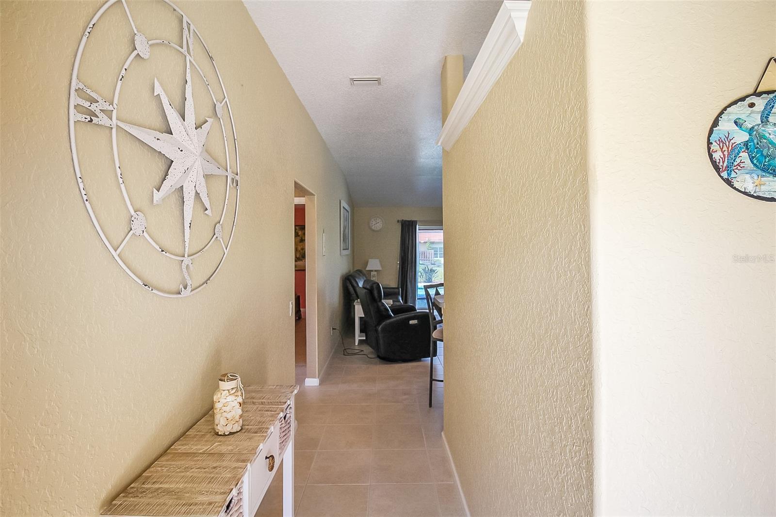 1465 Shields St Property Photo 3