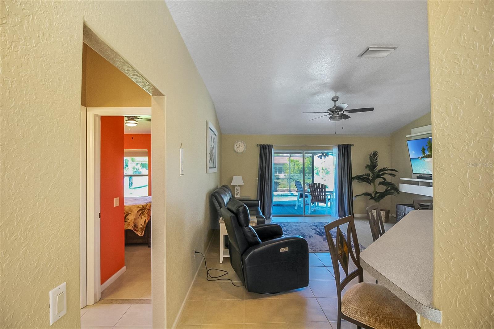 1465 Shields St Property Photo 12
