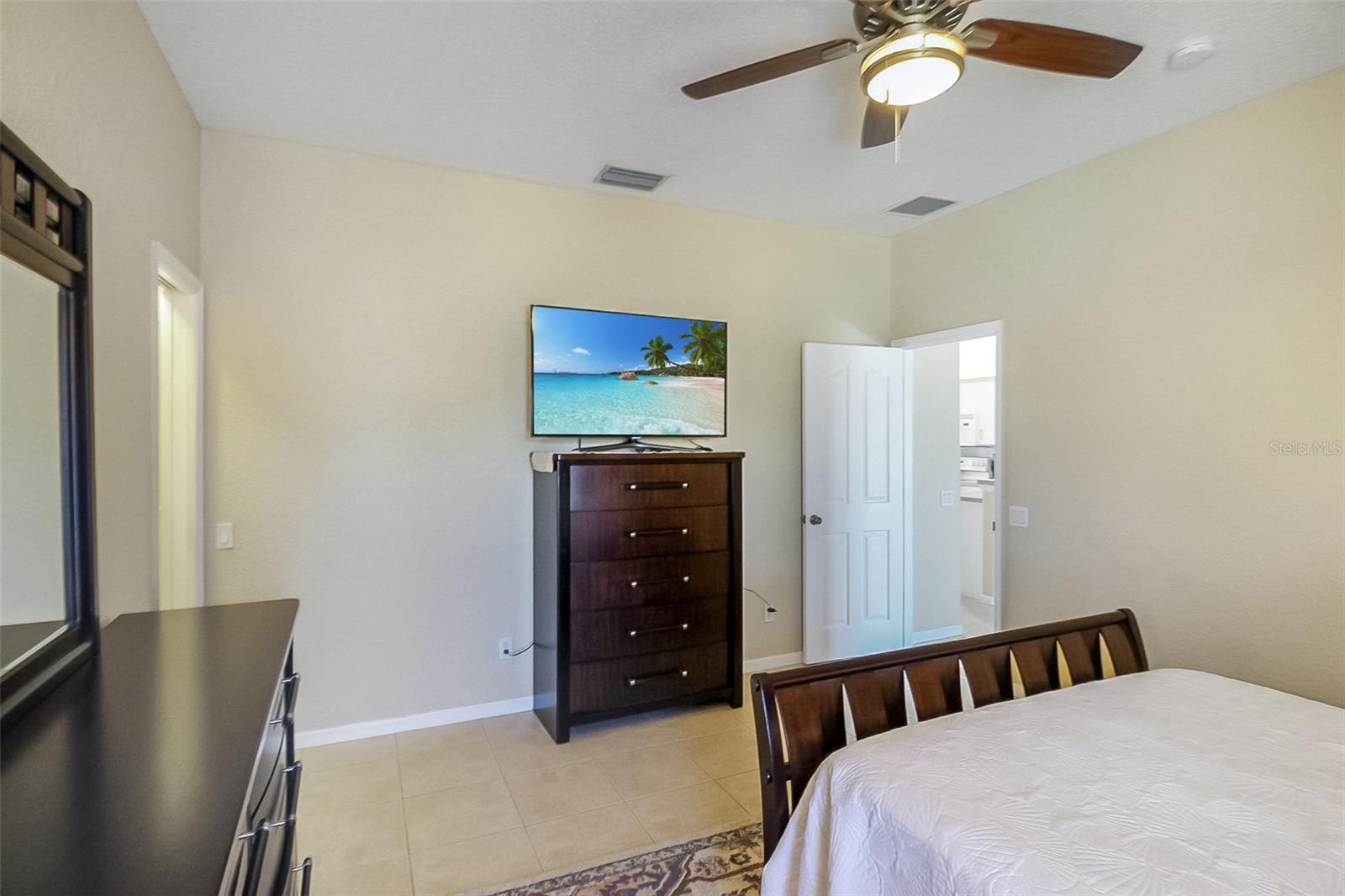 1465 Shields St Property Photo 32