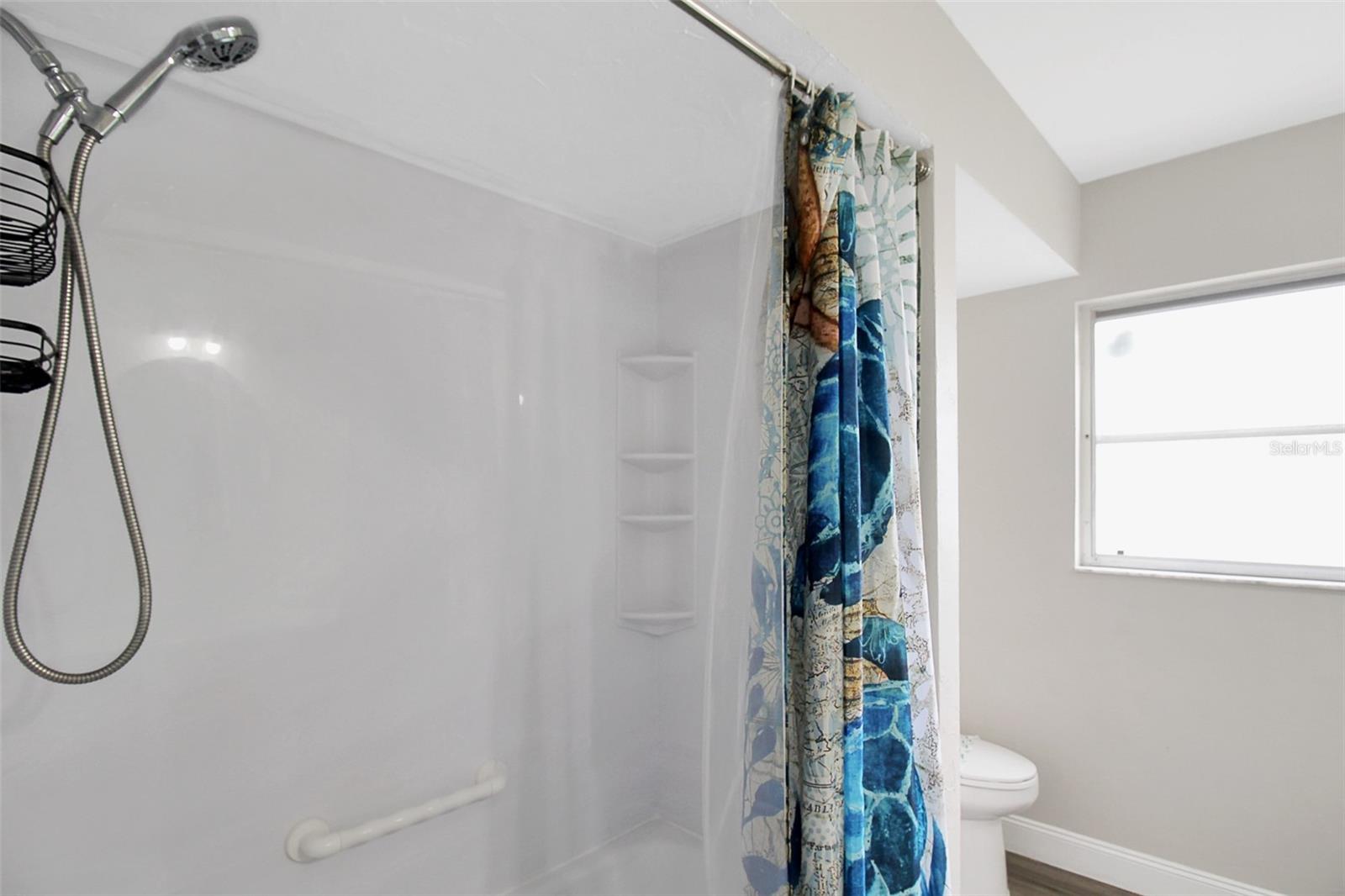 1127 De Leo Dr Property Photo 22