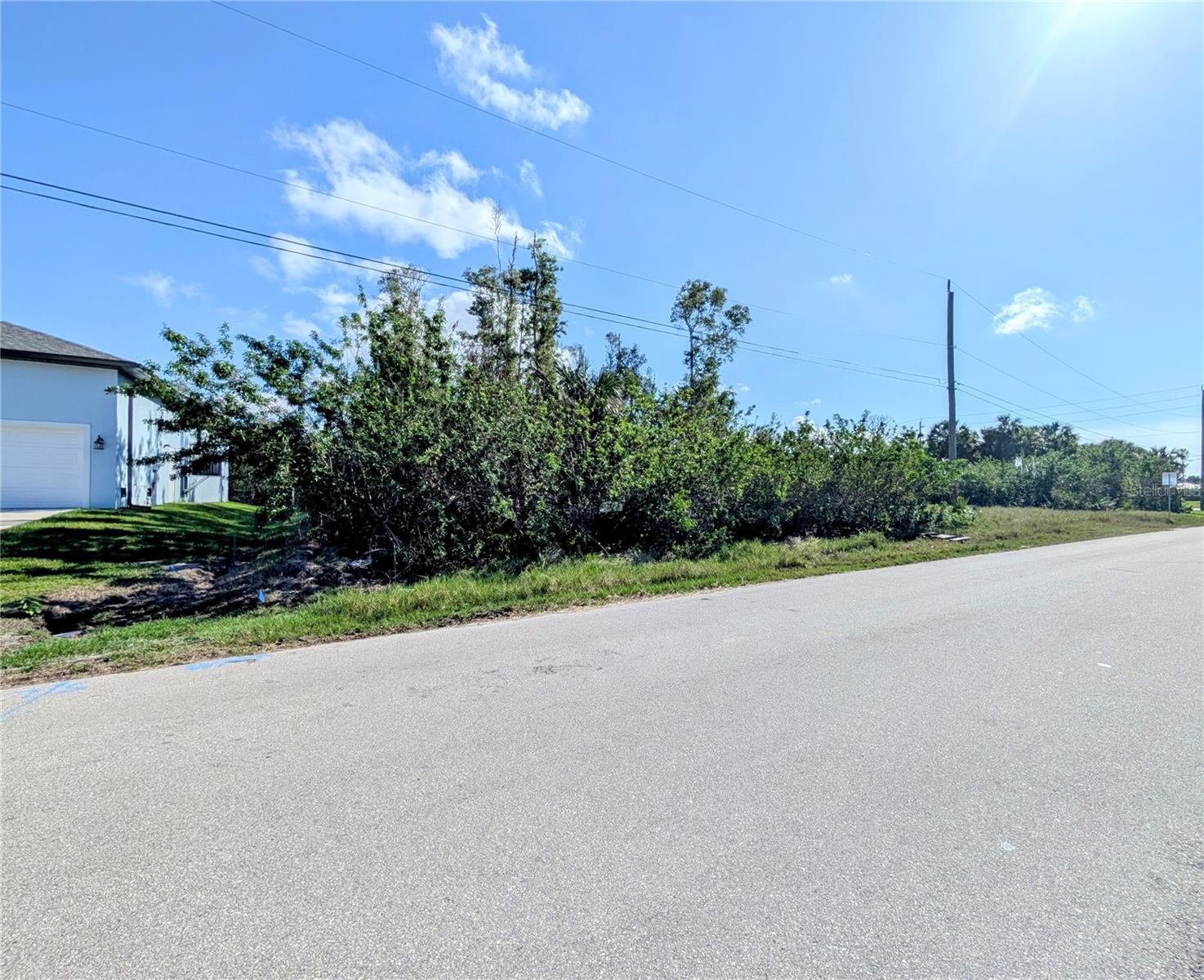 3910 Palm Dr Property Photo 1