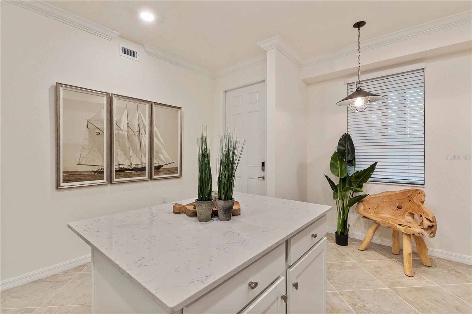 17510 Gawthrop Dr #104 Property Photo 4
