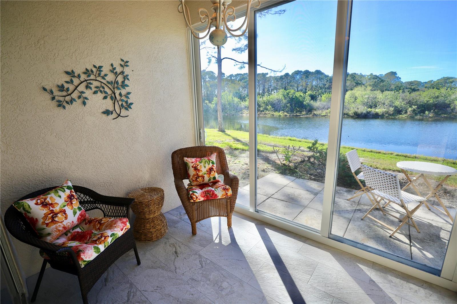 8370 WINGATE DR #714 Property Photo 1