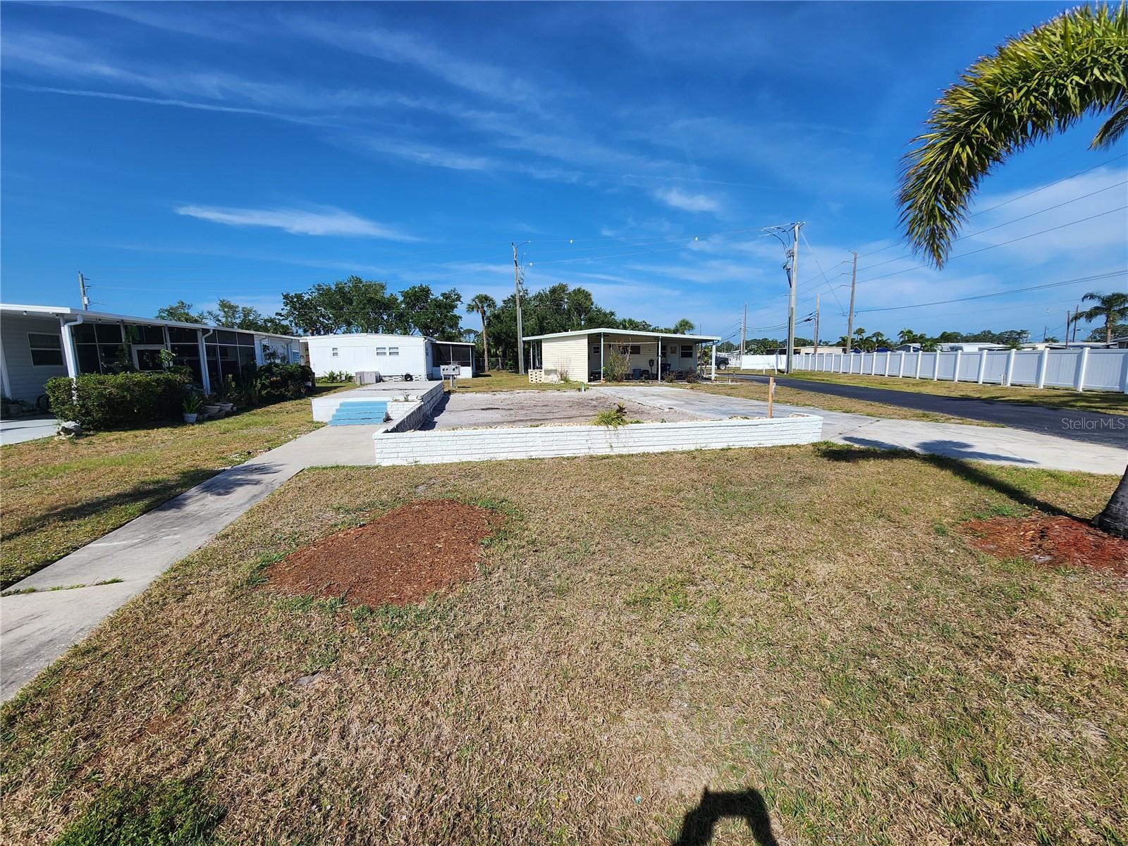 5302 Chateau Ln Property Photo 2