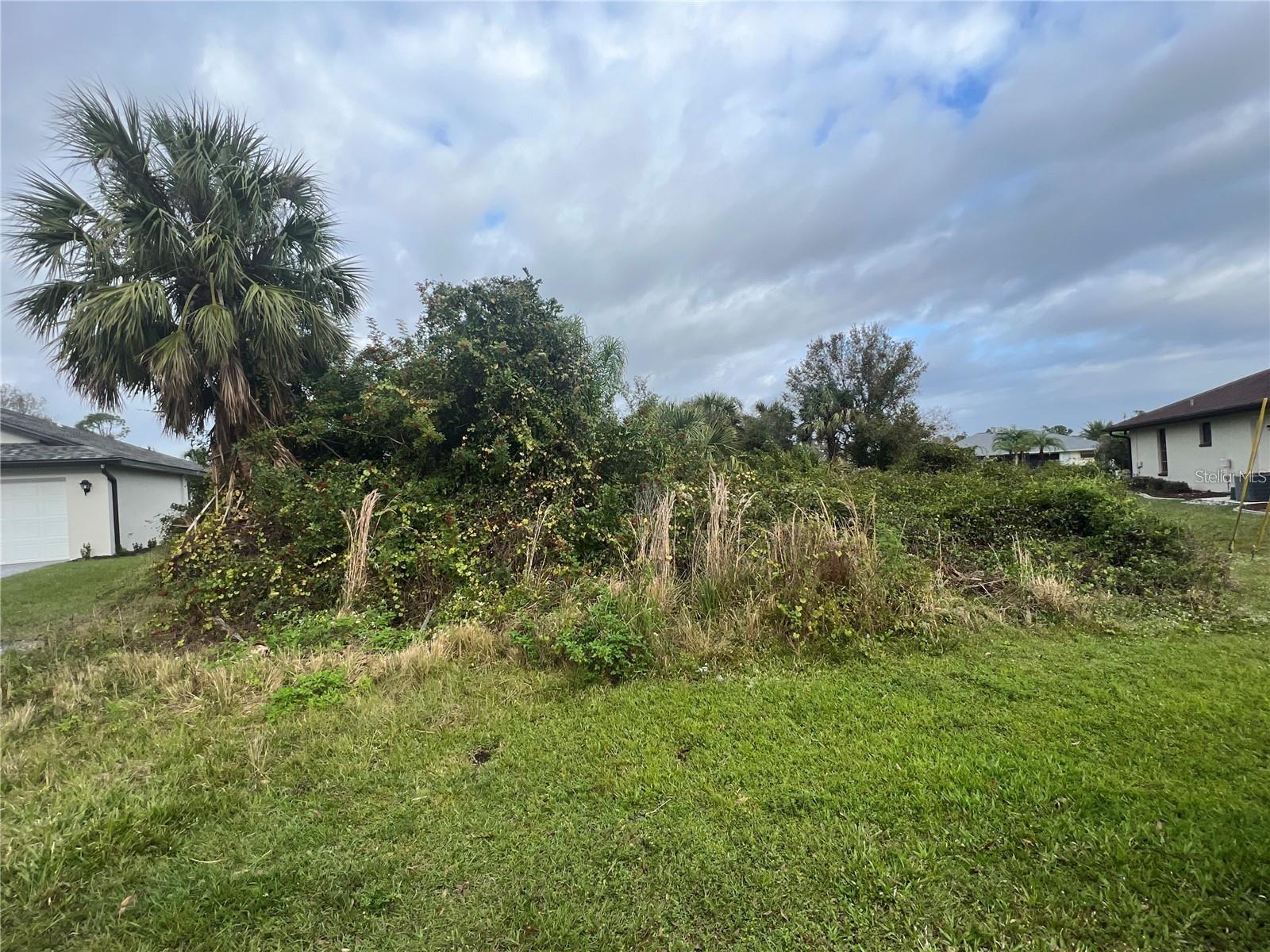 30 Santarem Cir Property Photo 3