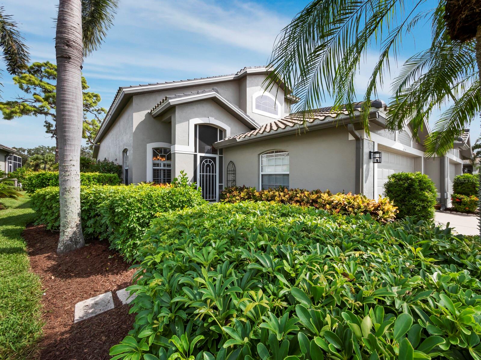 8737 Pebble Creek Ln Property Photo 4