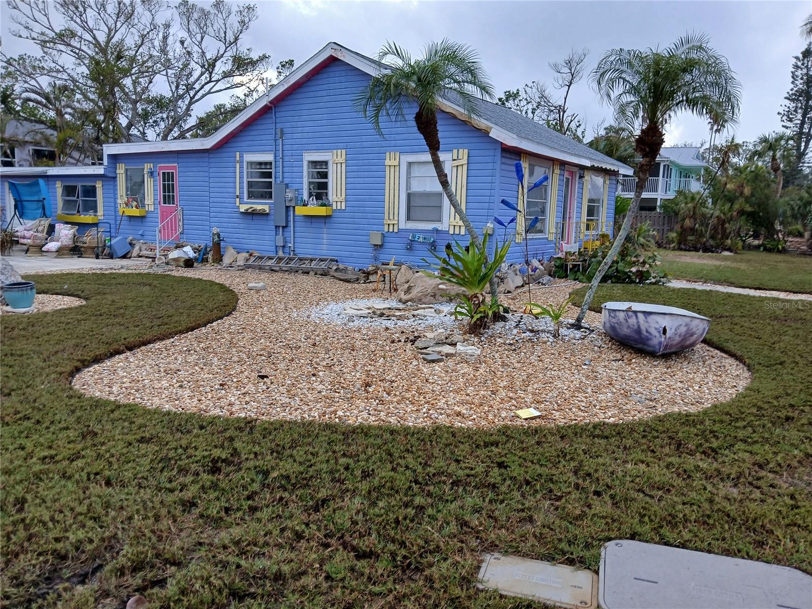 7061 Longboat Dr E Property Photo 2