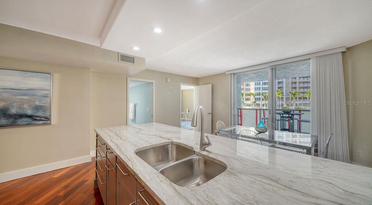 1111 N Gulfstream Ave #4e Property Photo 11