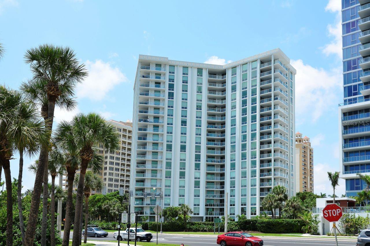 1111 N Gulfstream Ave #4e Property Photo 33