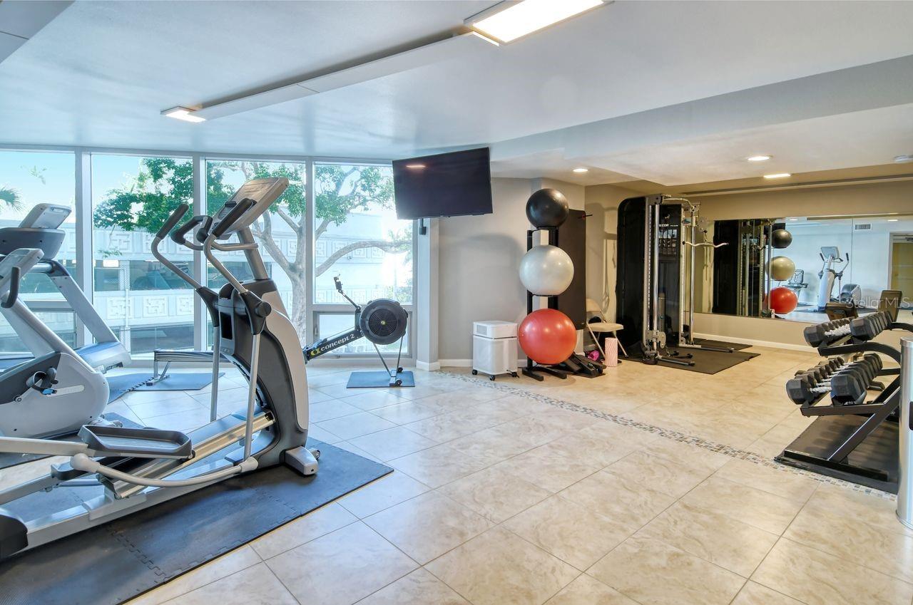 1111 N Gulfstream Ave #4e Property Photo 54