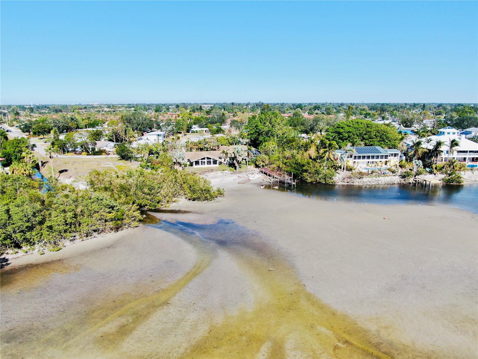 6649 Renssalaer Dr Property Photo 6