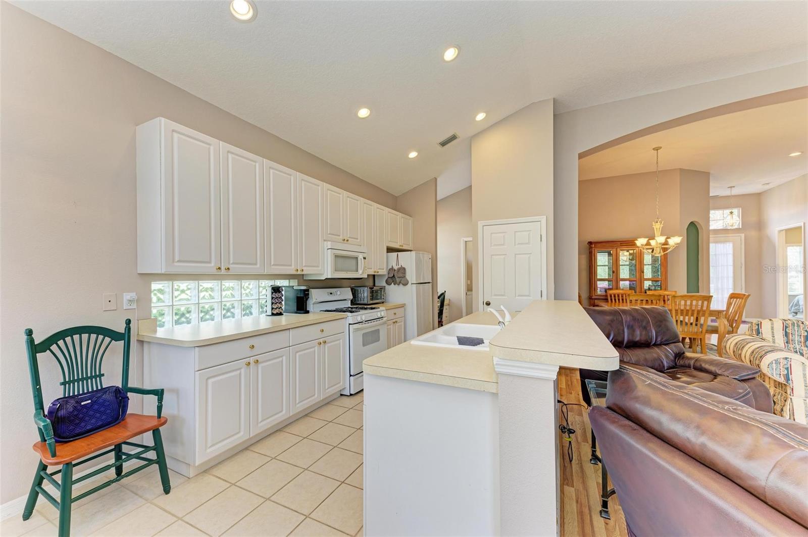 6710 Pebble Beach Way Property Photo 10