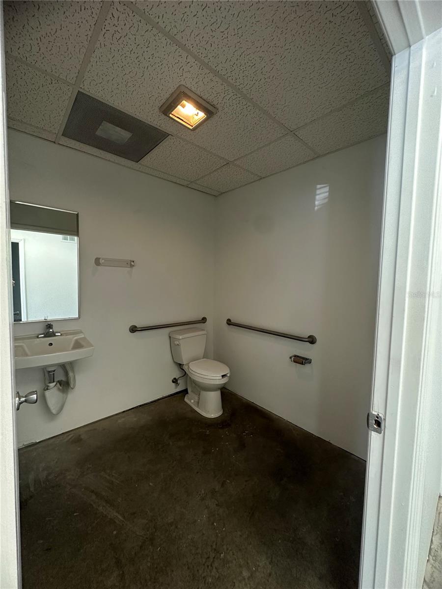 6638 26th Ct E Property Photo 6