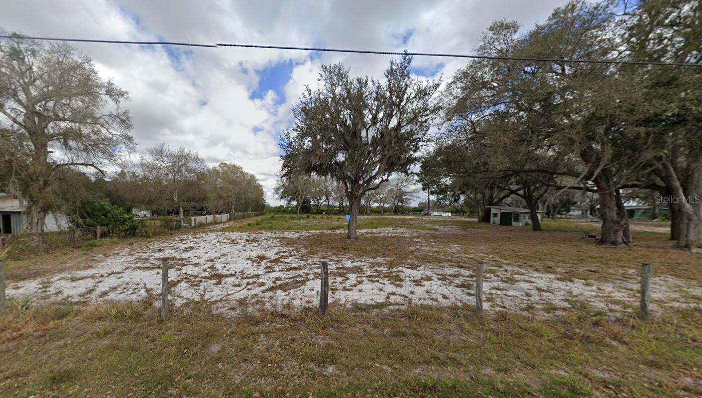 1108 Harvey Rd Property Photo 2