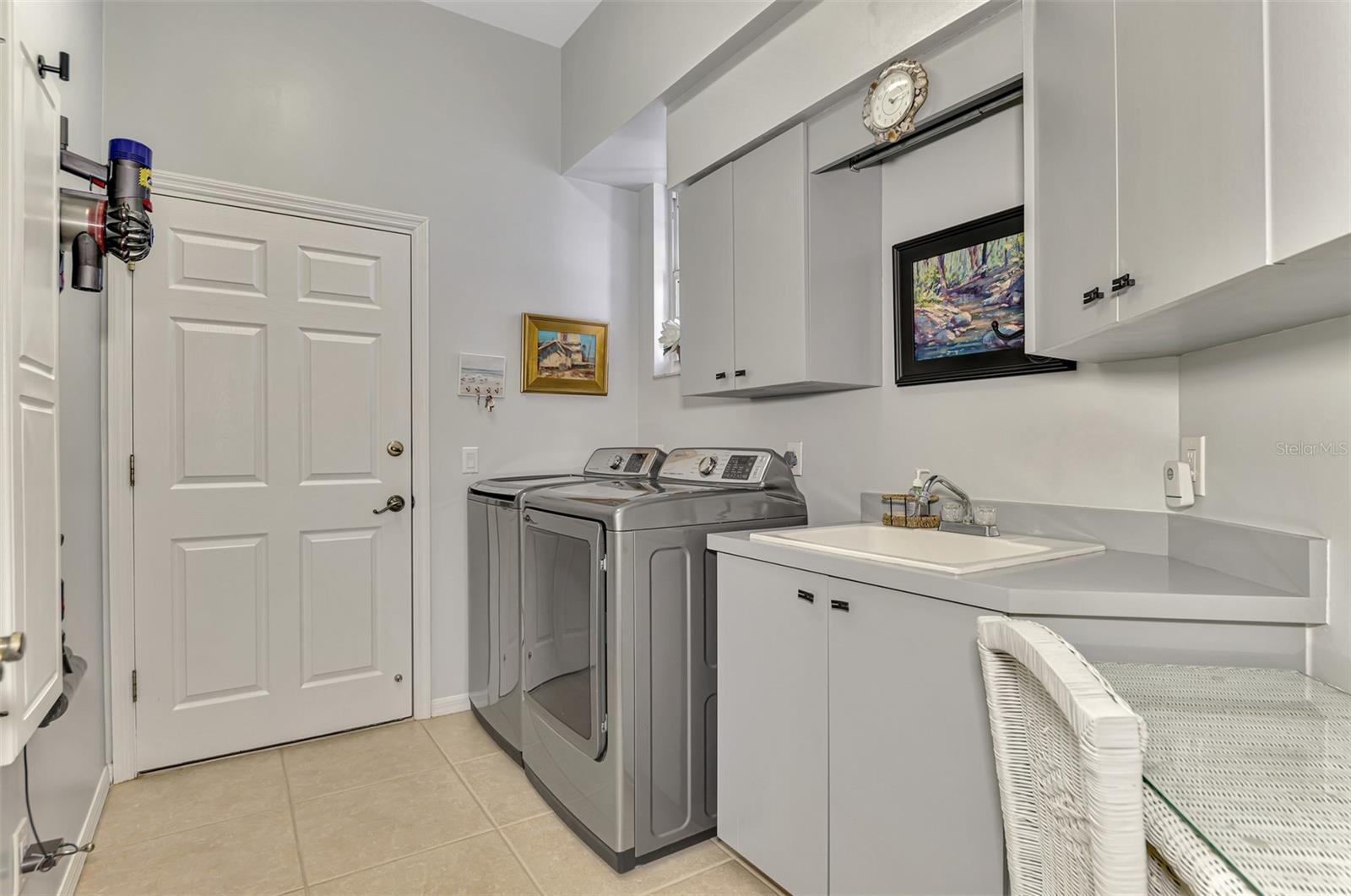 230 Vestavia Dr Property Photo 48