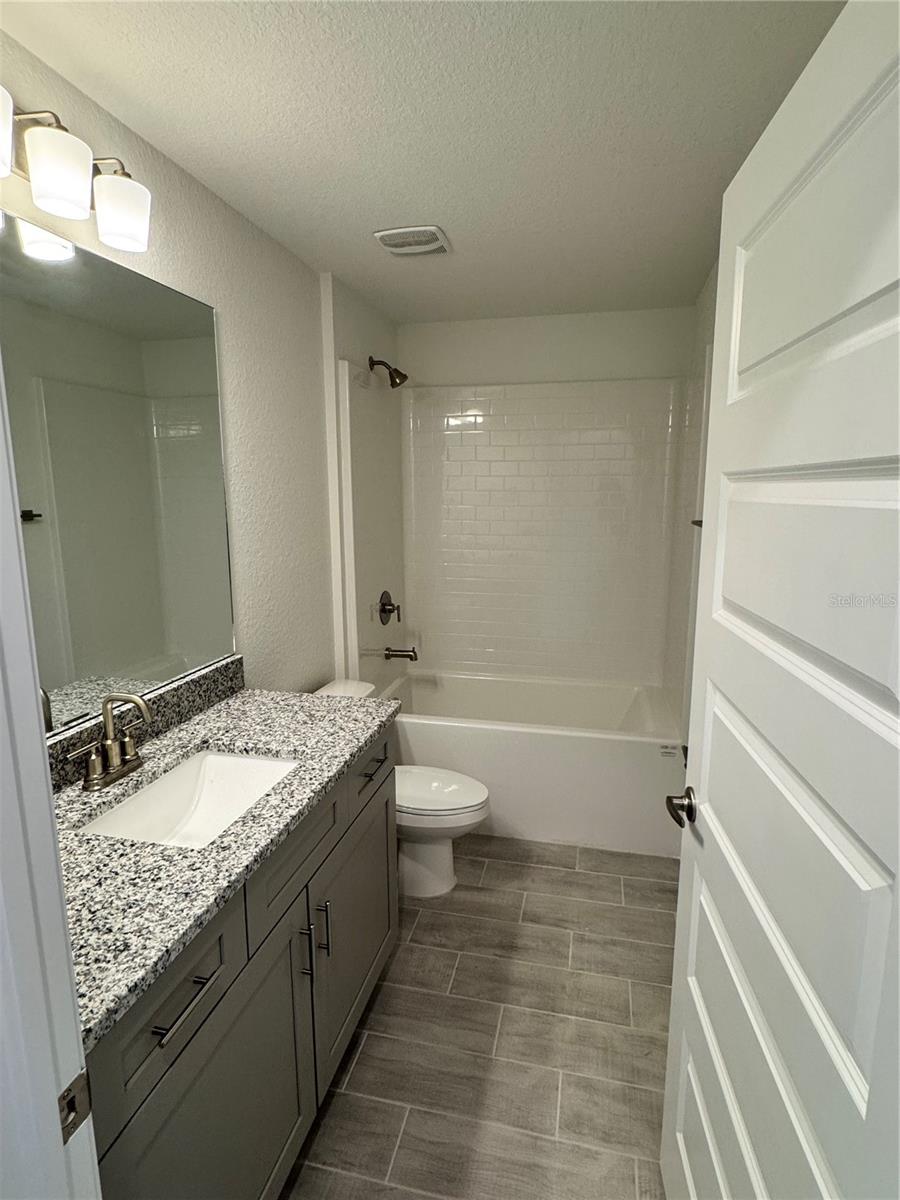 2676 Averland Loop Property Photo 6