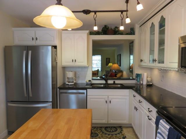 142 Pineneedle Dr #142u Property Photo 2