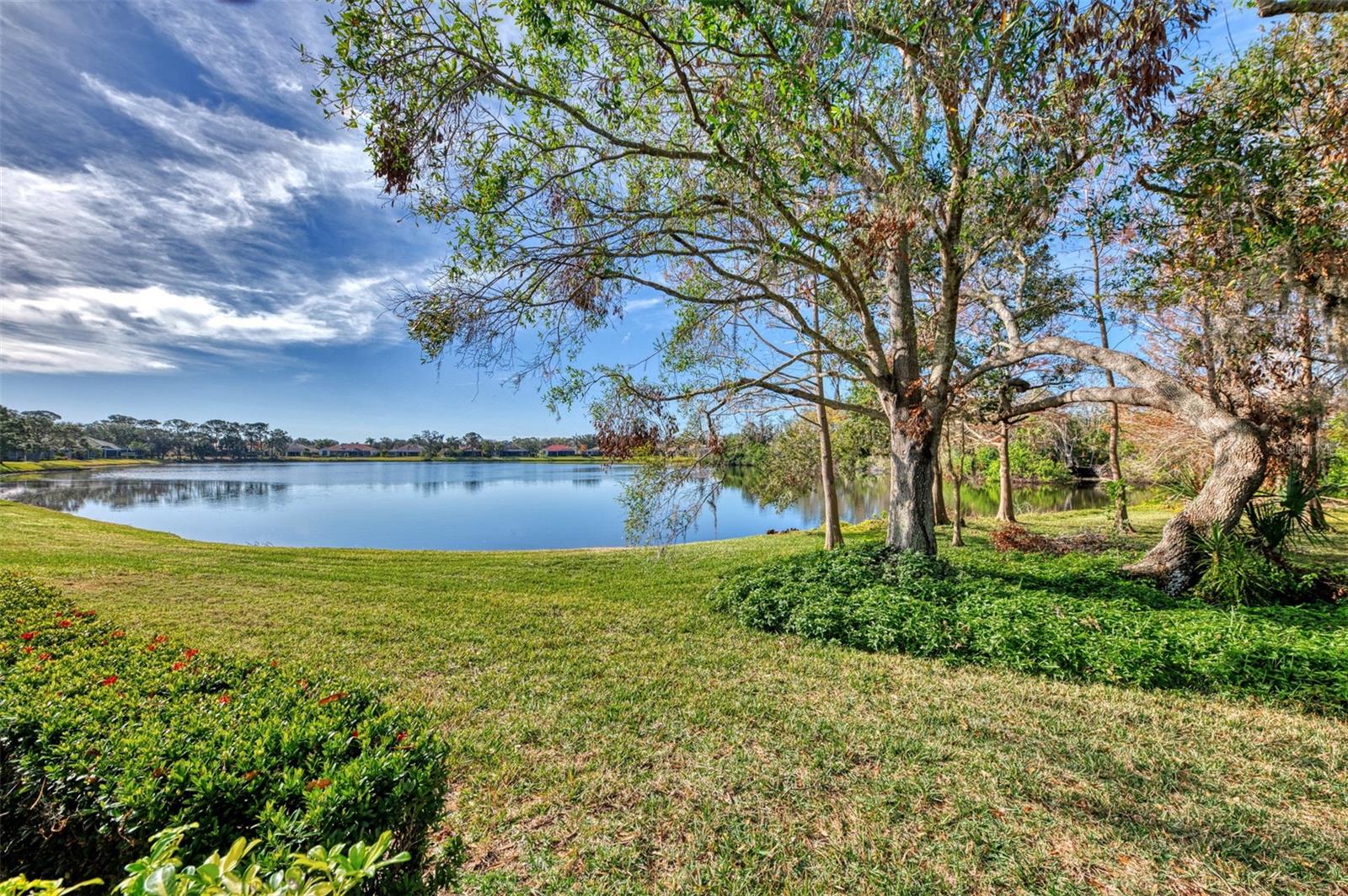 4914 Lakescene Pl Property Photo 3