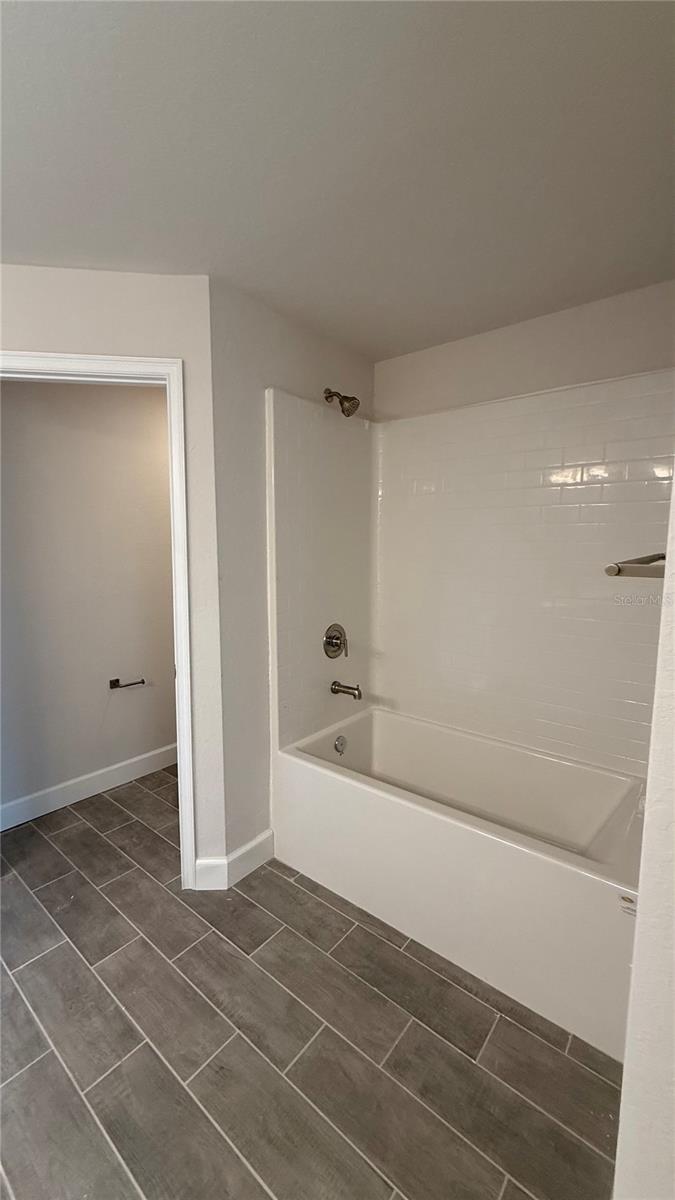 2640 Averland Loop Property Photo 7