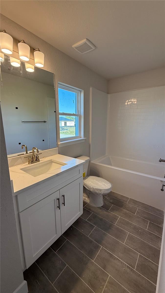 2640 Averland Loop Property Photo 9