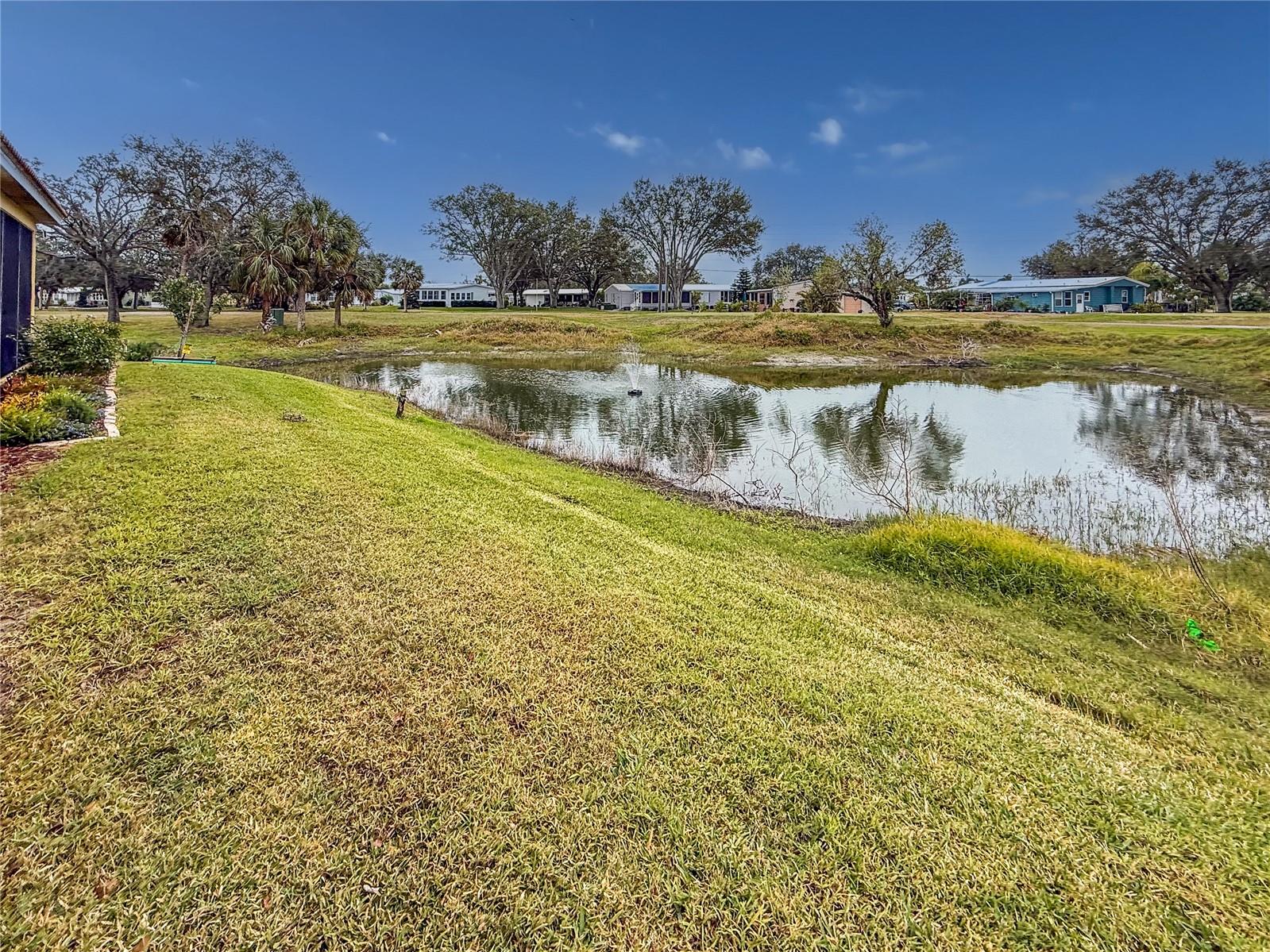 5715 Spanish Point Ct Property Photo 6