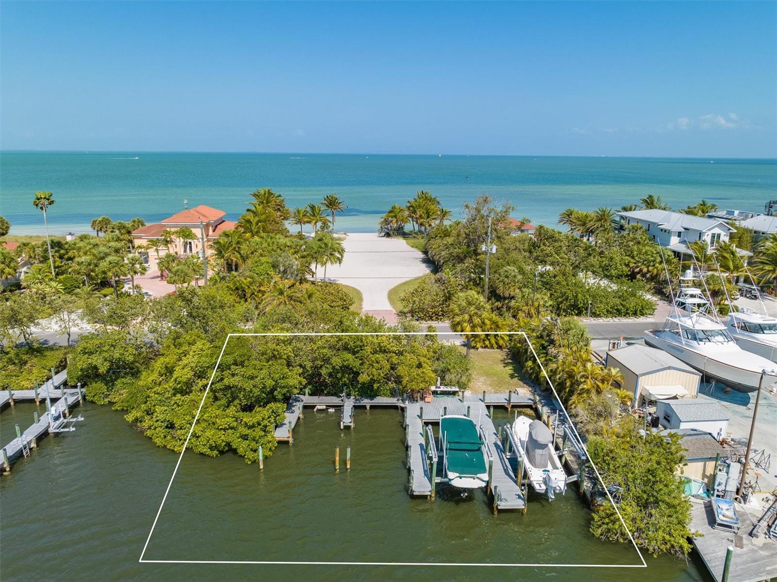 826 S Bay Blvd #a Property Photo 6