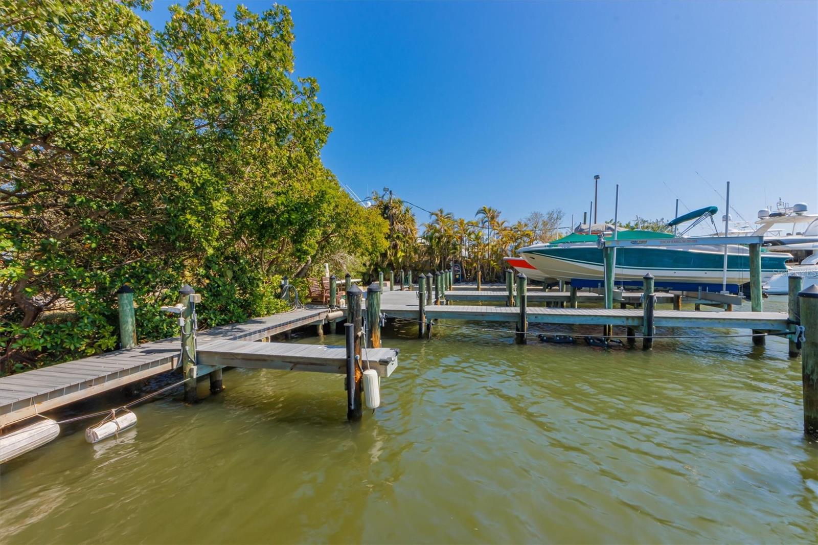 826 S Bay Blvd #a Property Photo 15