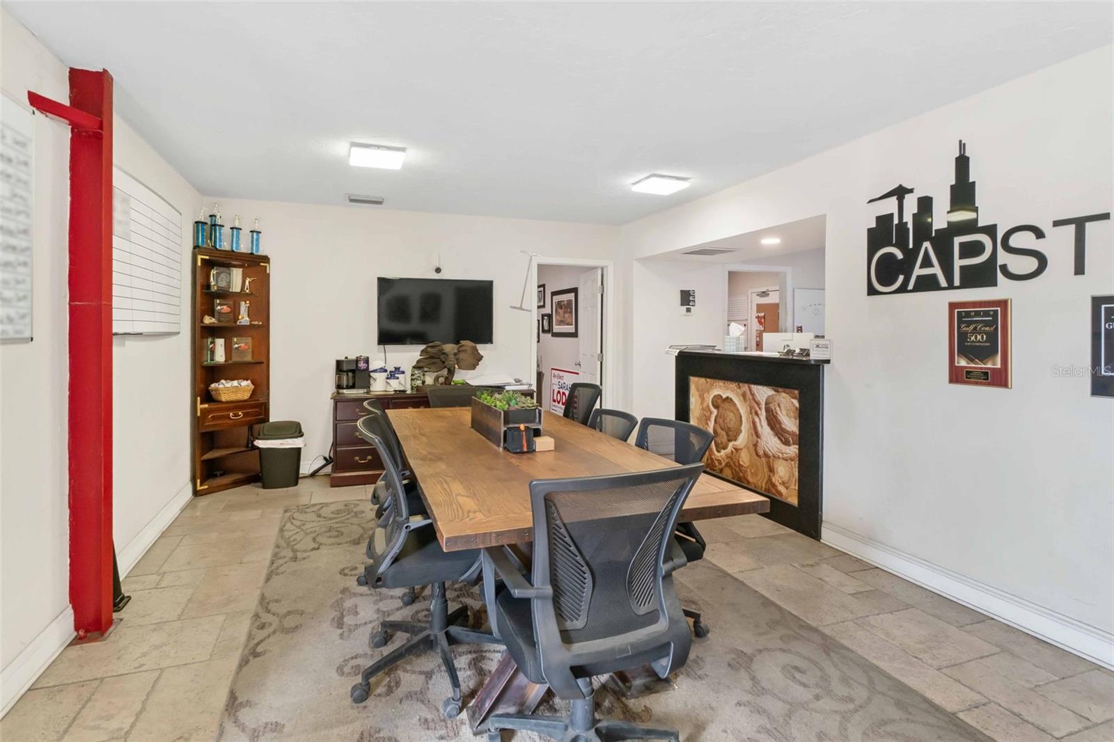 1901 17th St Property Photo 8