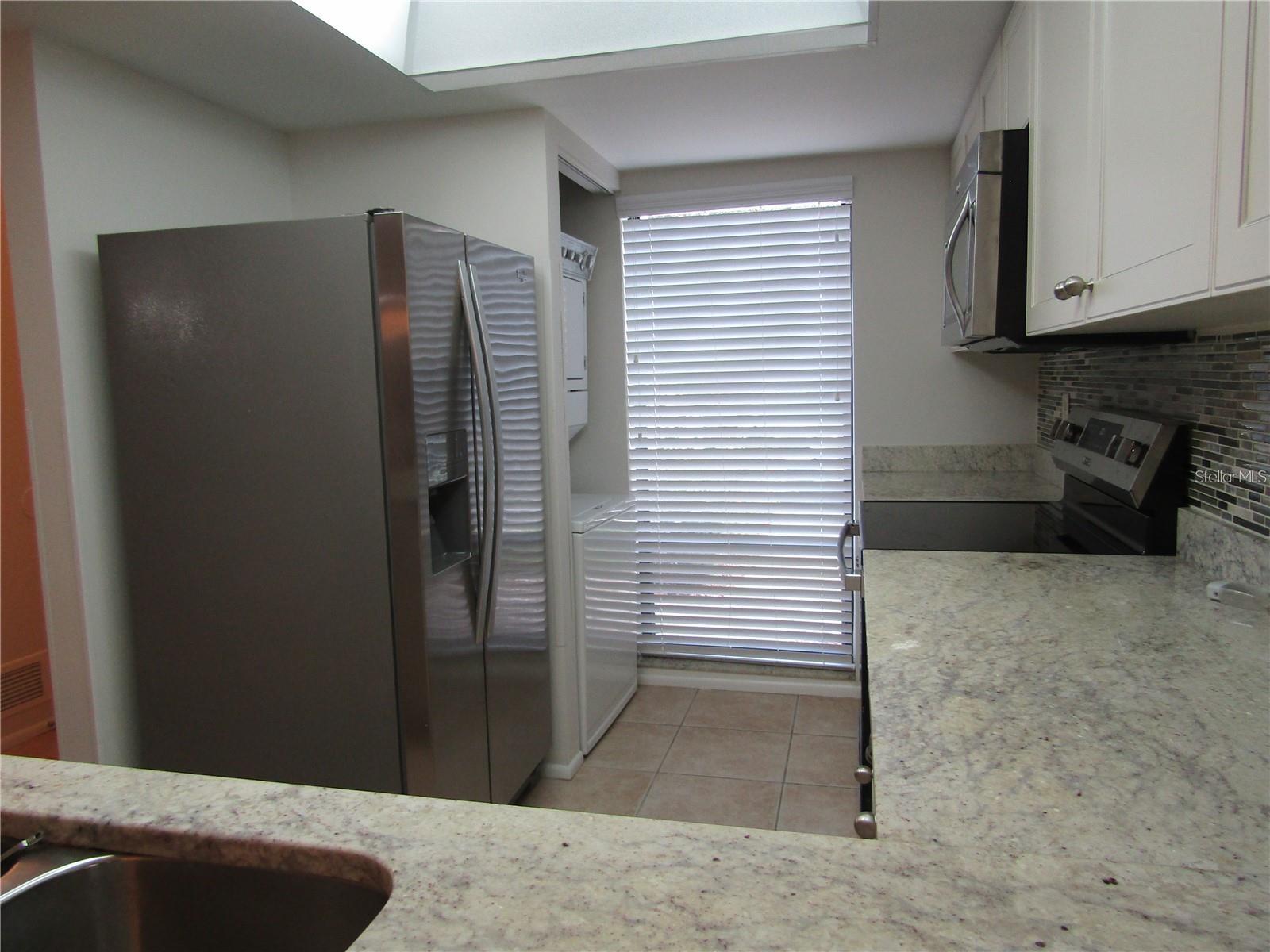 3021 Taywood Mdws #11 Property Photo 5