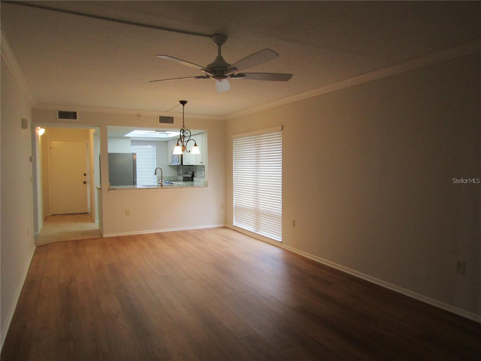 3021 Taywood Mdws #11 Property Photo 7
