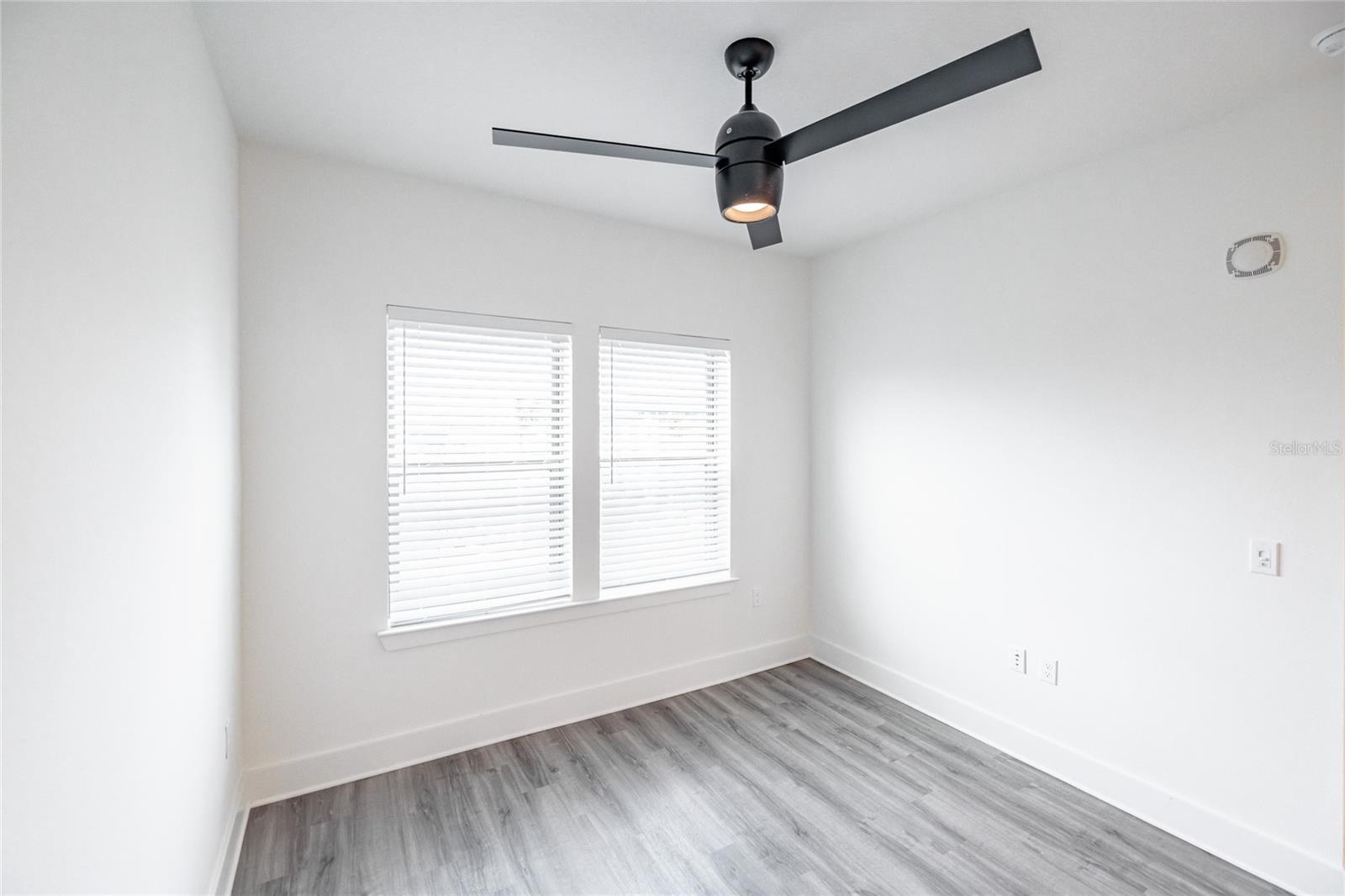 1420 Lakefront Dr #st-3303 Property Photo 12