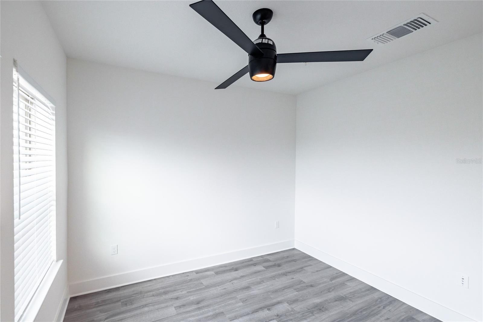 1420 Lakefront Dr #st-3303 Property Photo 14