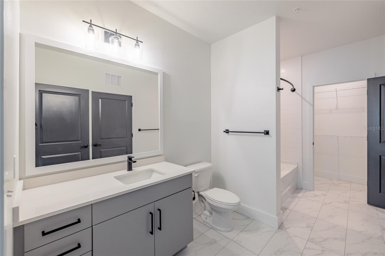 1420 Lakefront Dr #7213 Property Photo 17