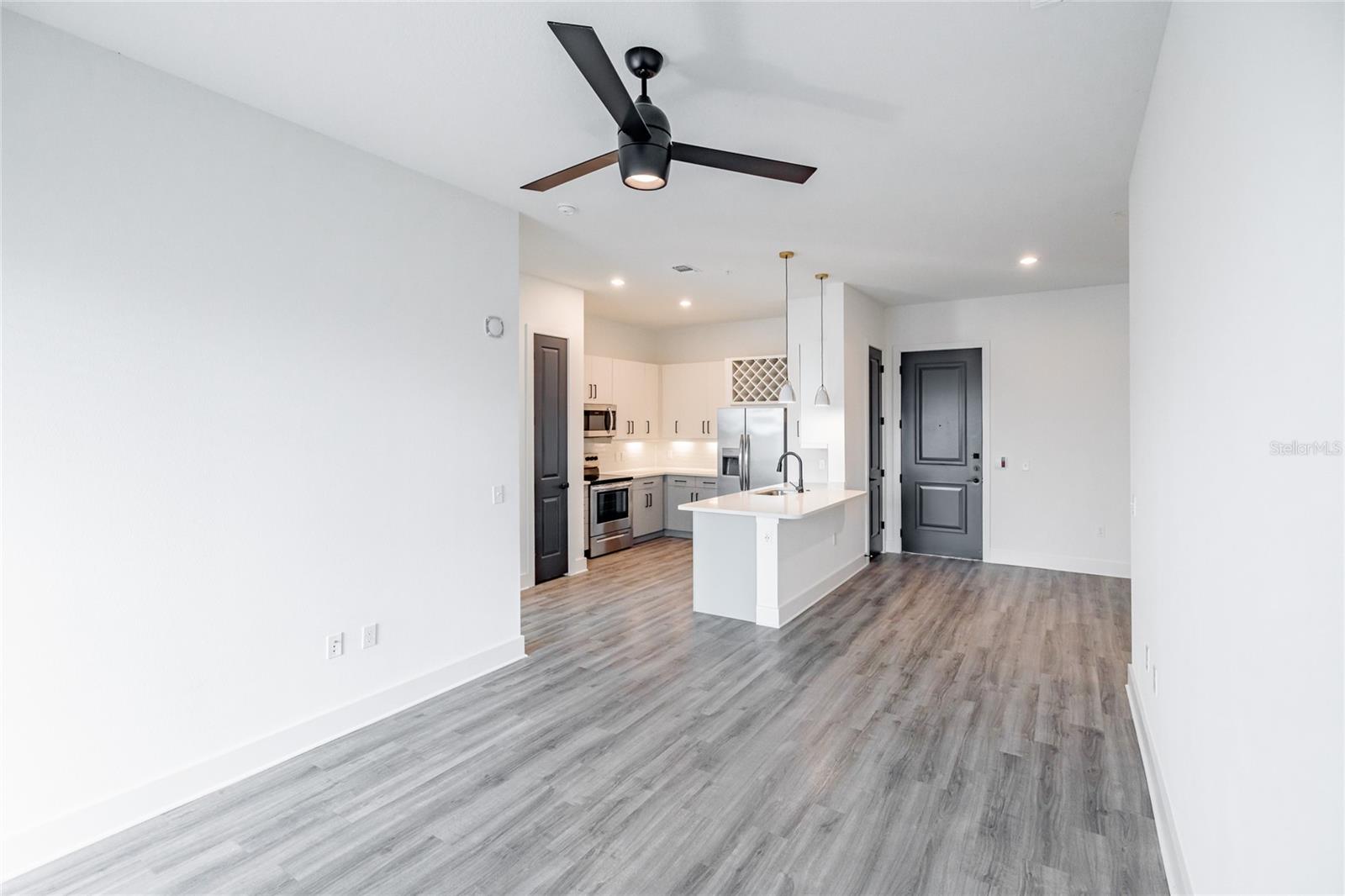 1420 Lakefront Dr #3105 Property Photo 8