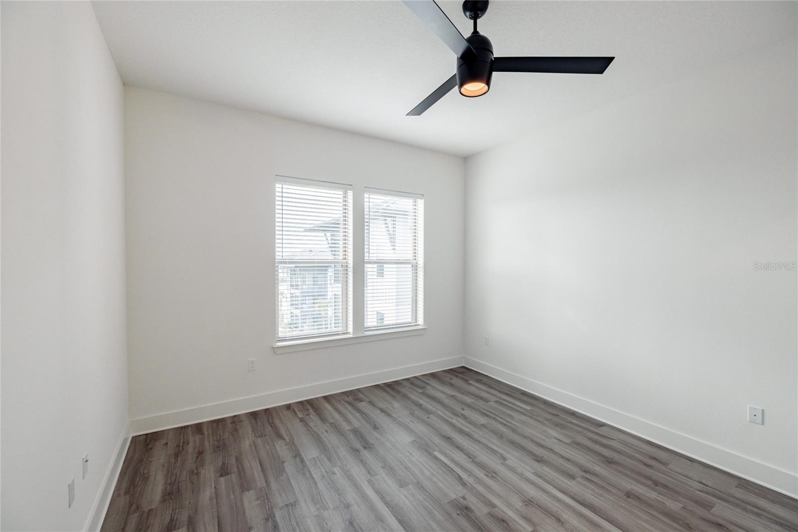 1420 Lakefront Dr #3105 Property Photo 14