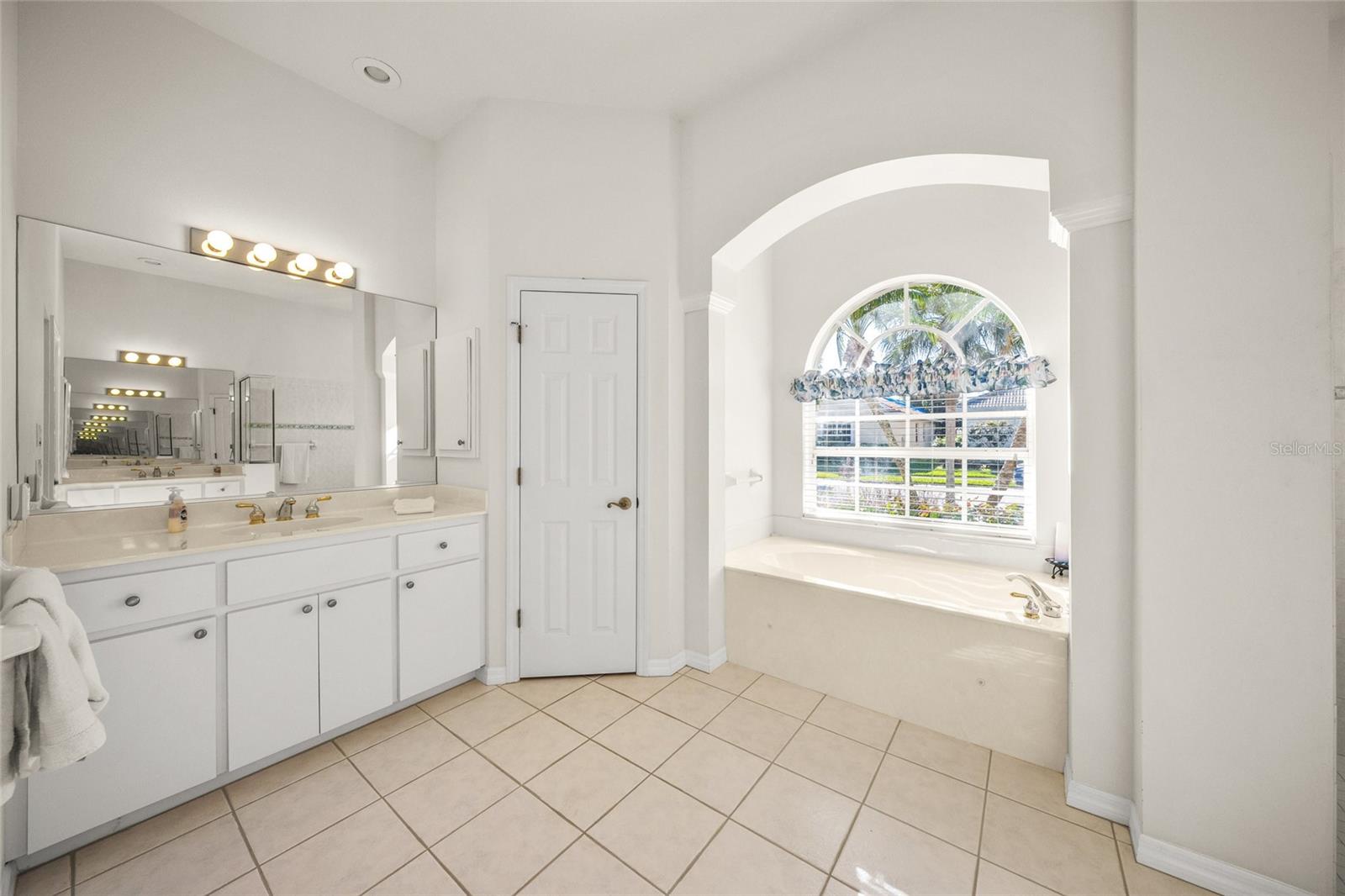 557 Marsh Creek Rd Property Photo 18