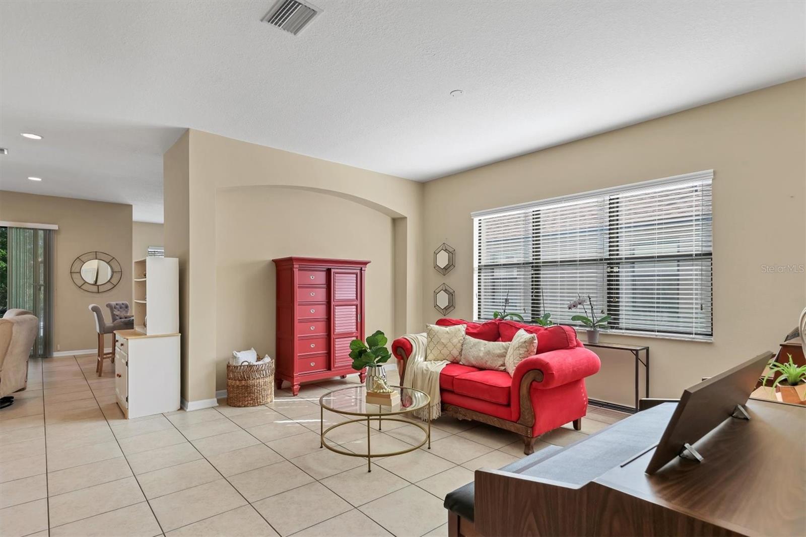 9214 Raes Creek Pl Property Photo 4