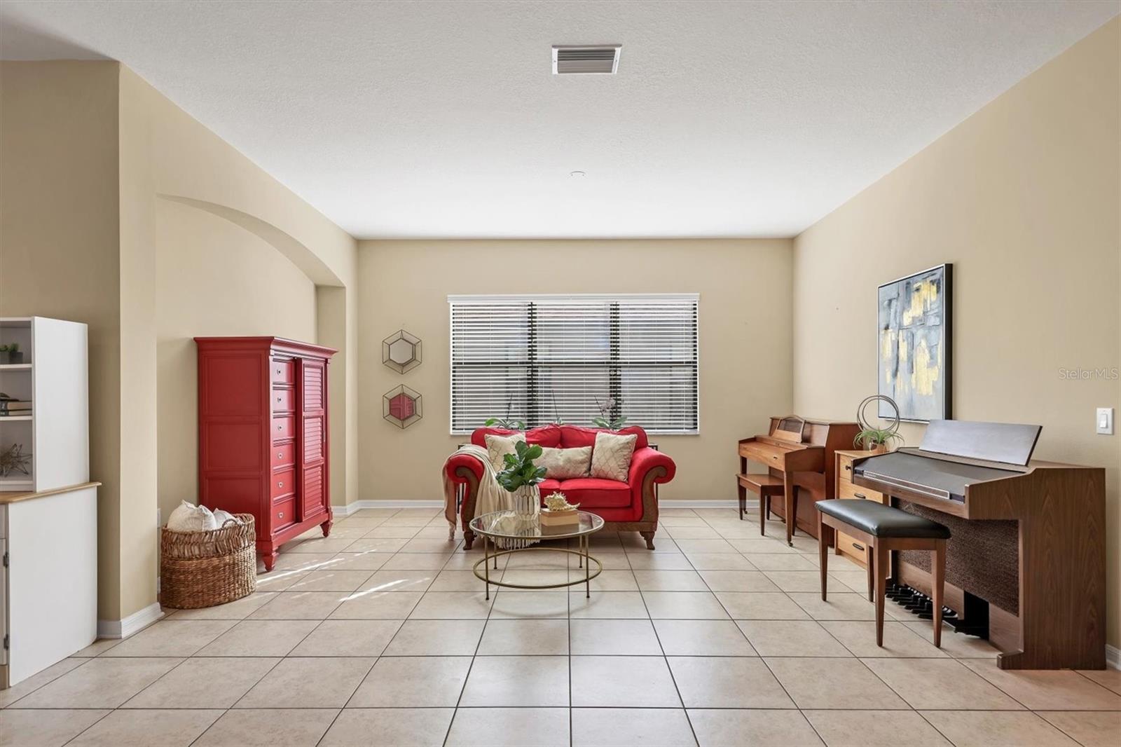 9214 Raes Creek Pl Property Photo 5