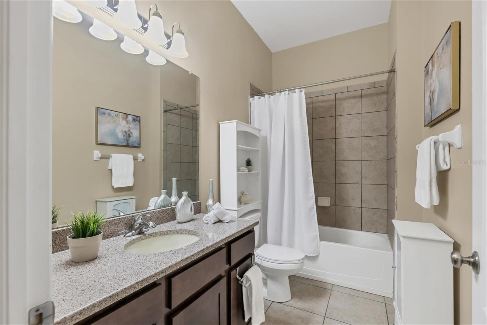 9214 Raes Creek Pl Property Photo 24