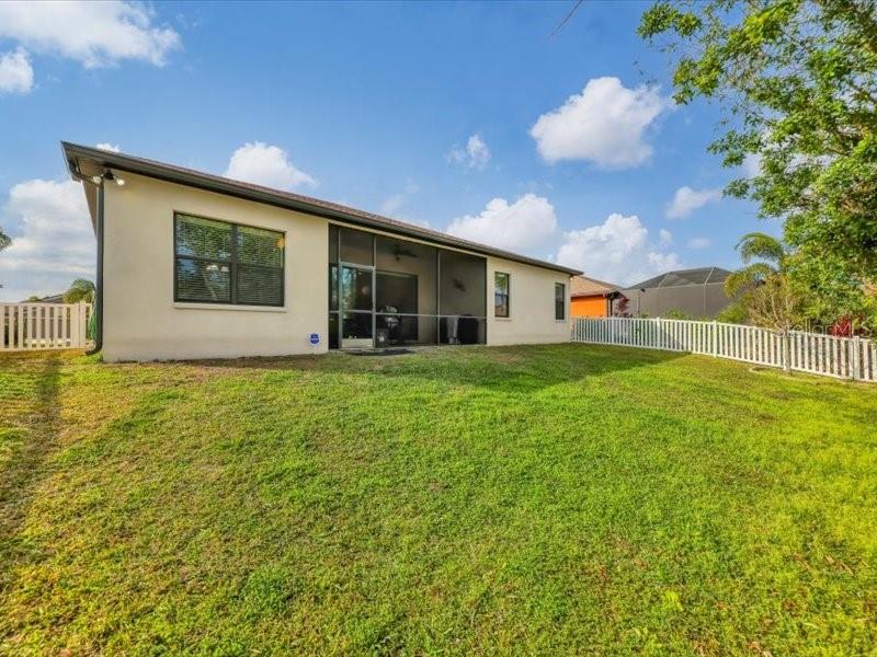 9214 Raes Creek Pl Property Photo 32