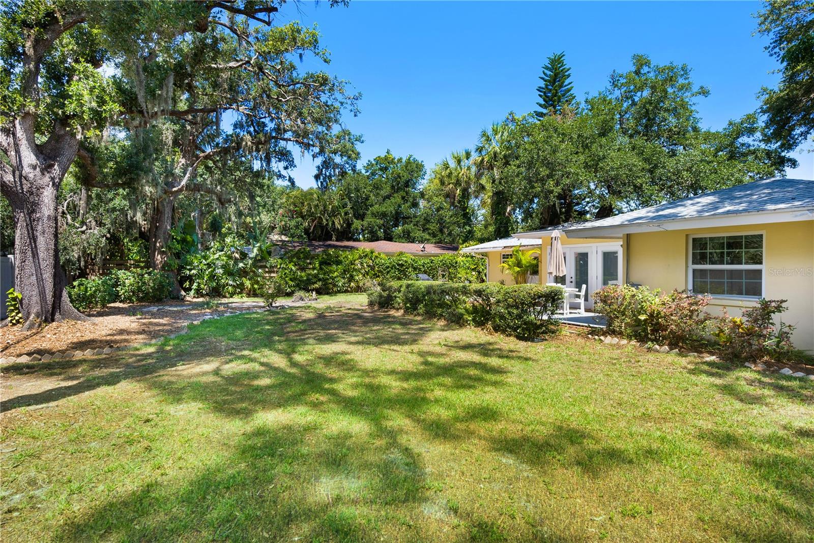 1870 Jasmine Dr Property Photo 6
