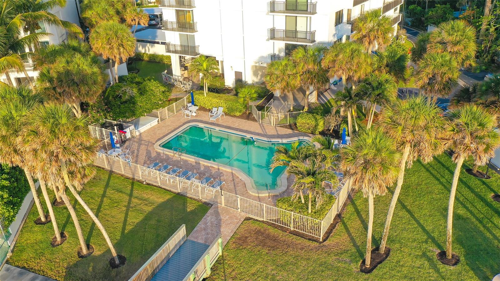 4822 Ocean Blvd #2f Property Photo 53