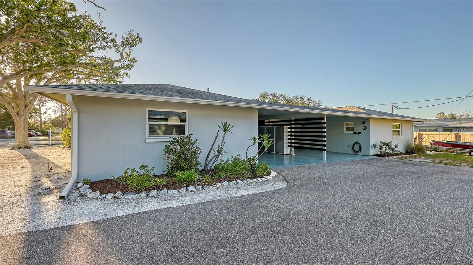 101 Base Ave E #101, 103 Property Photo 2