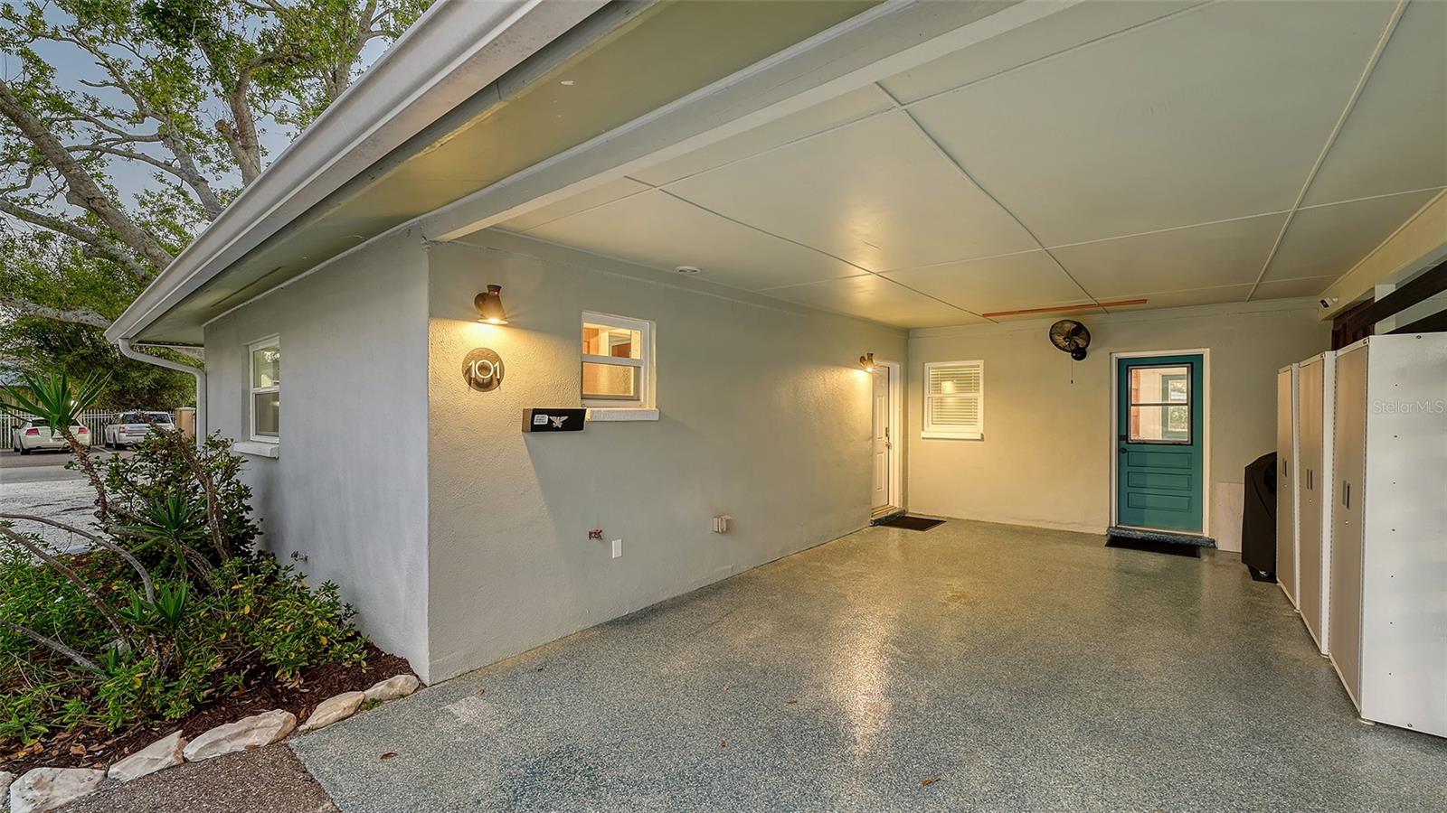 101 Base Ave E #101, 103 Property Photo 3