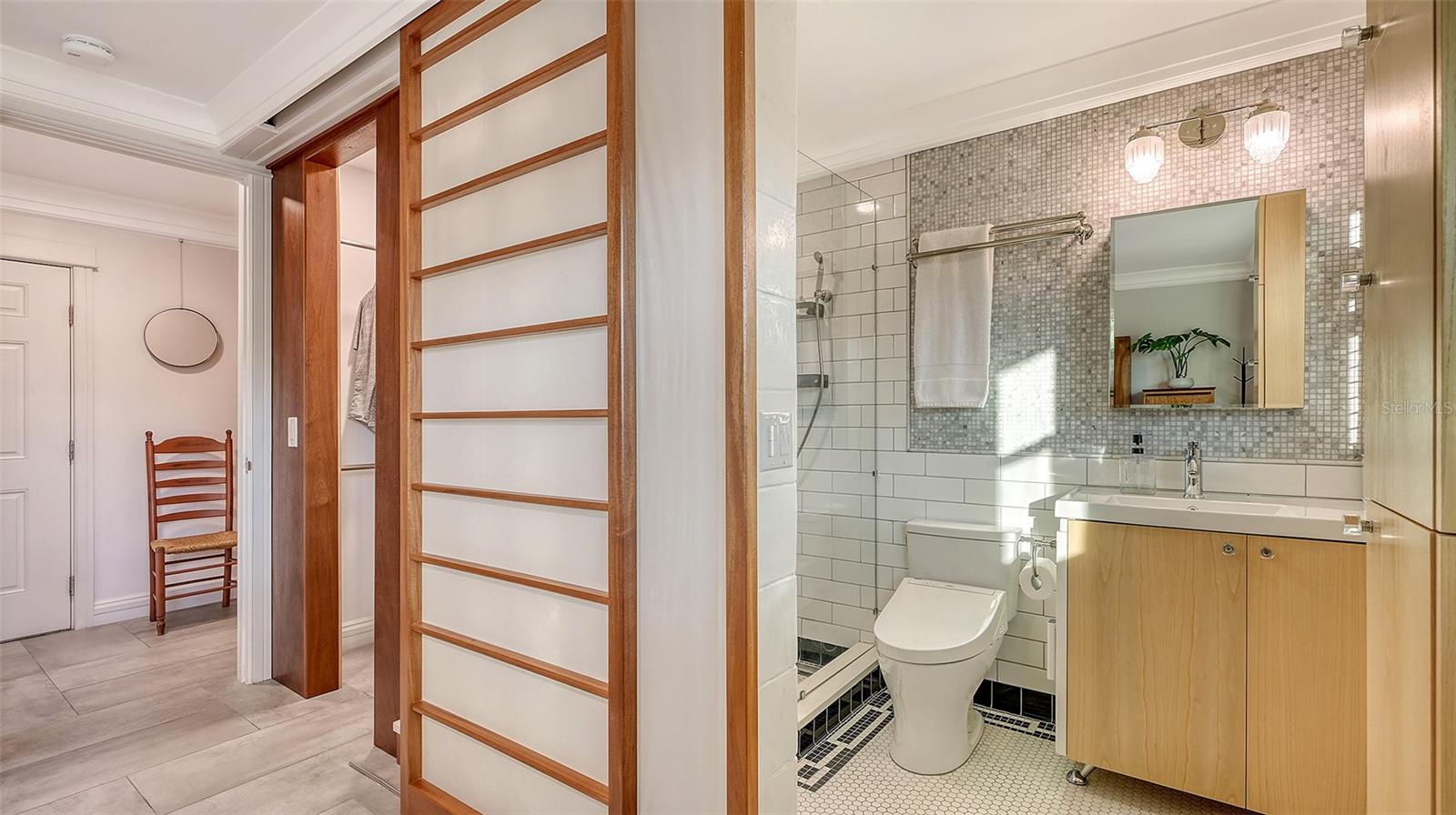 101 Base Ave E #101, 103 Property Photo 12