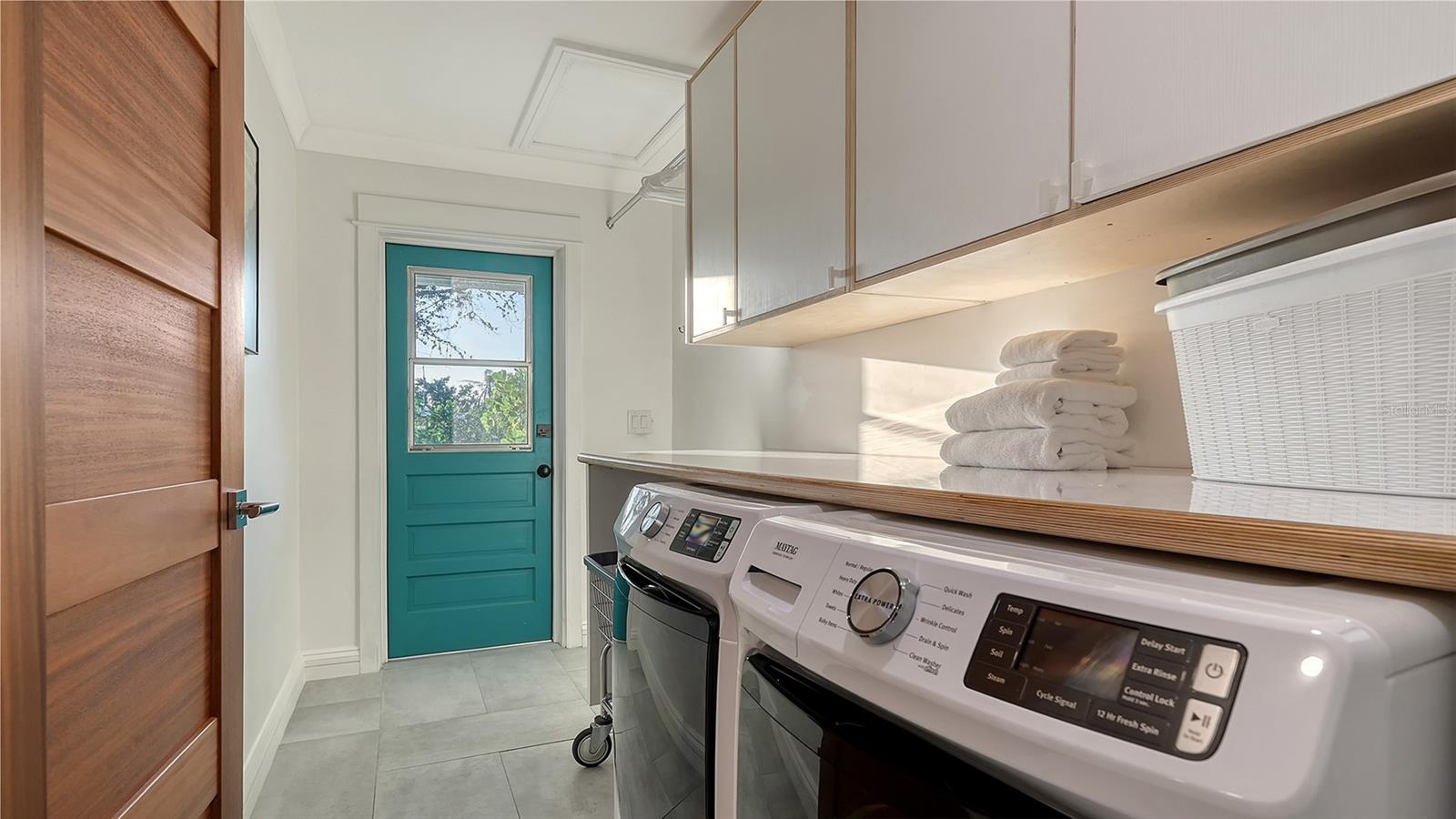 101 Base Ave E #101, 103 Property Photo 18