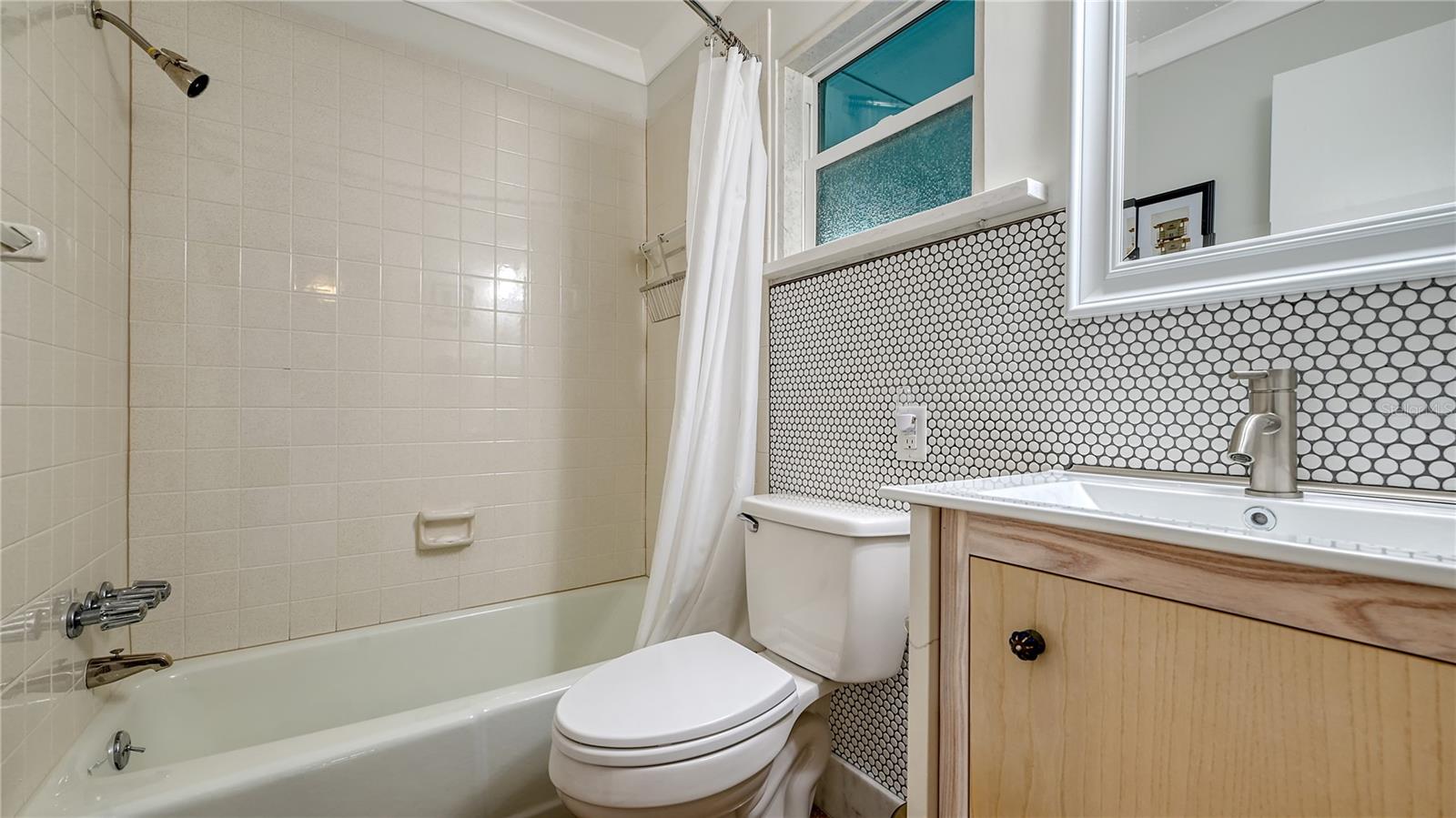 101 Base Ave E #101, 103 Property Photo 40