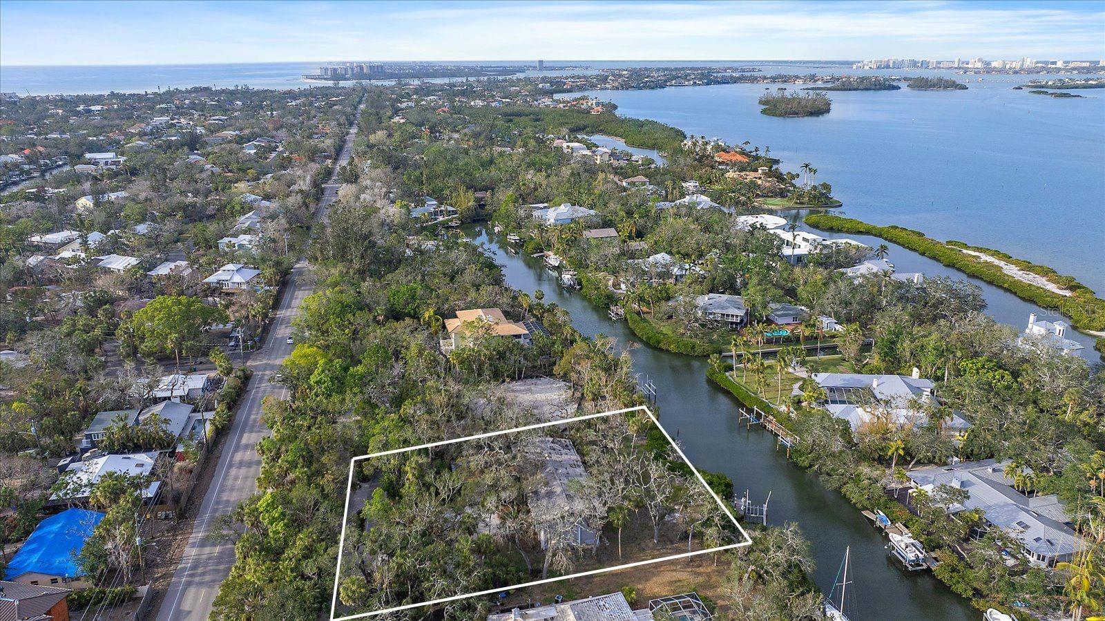 5225 Hidden Harbor Rd Property Photo 1